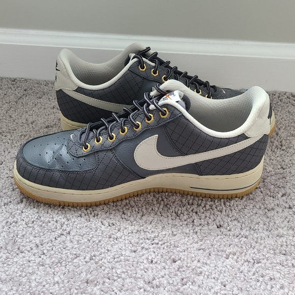 Nike Air Force 1 Dark Grey Bone Gum Bottom - Picture 9 of 13